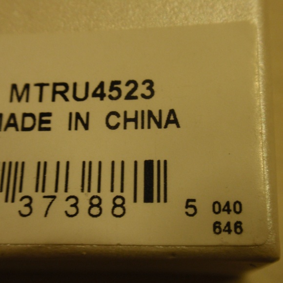 Trifari Snowflake Brooch with blue & green stones - Picture 7 of 7